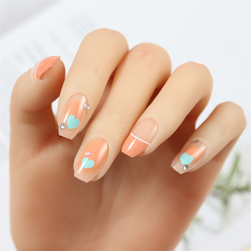 Press On Nails With Accessories For Women5